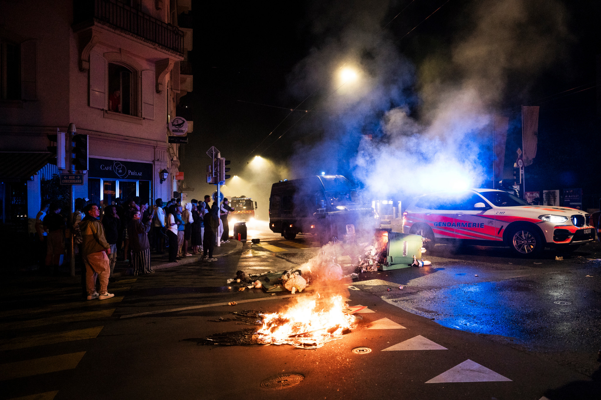 L’émeute de Lausanne : l’extrême gauche et la RTS sous le feu des critiques